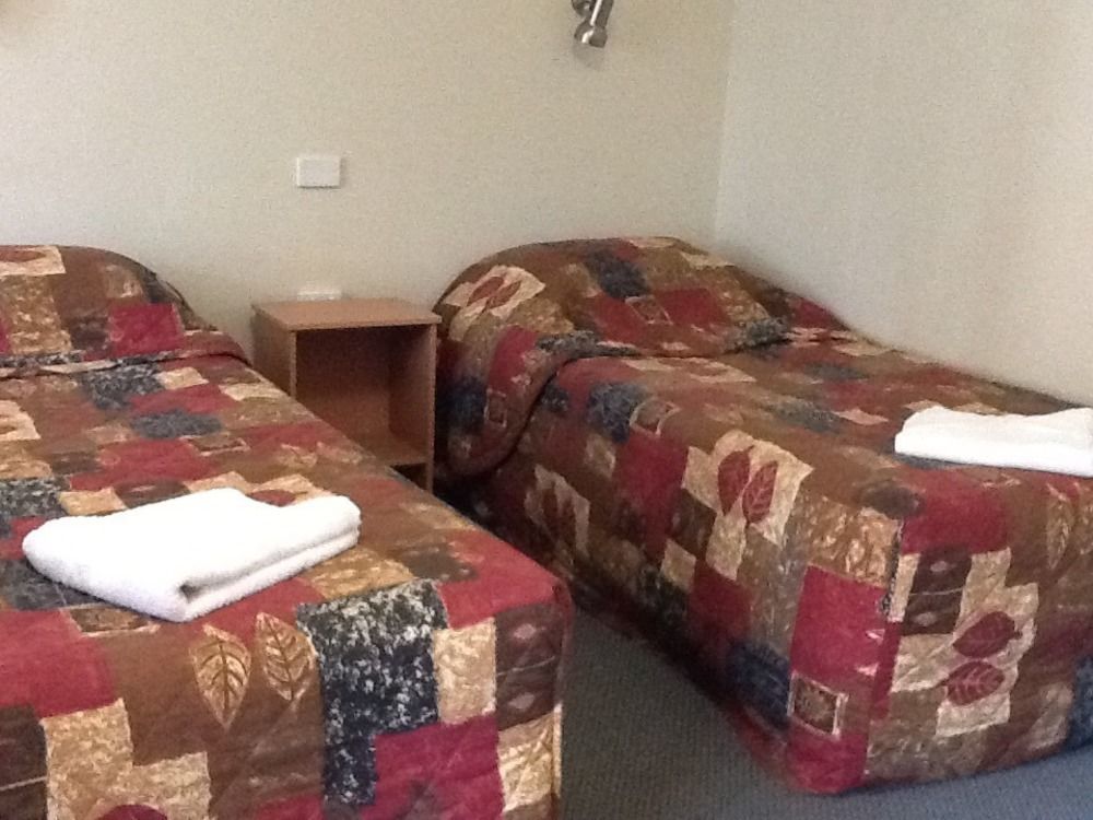 Motel Riverina Leeton Kültér fotó