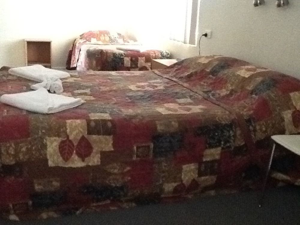 Motel Riverina Leeton Kültér fotó