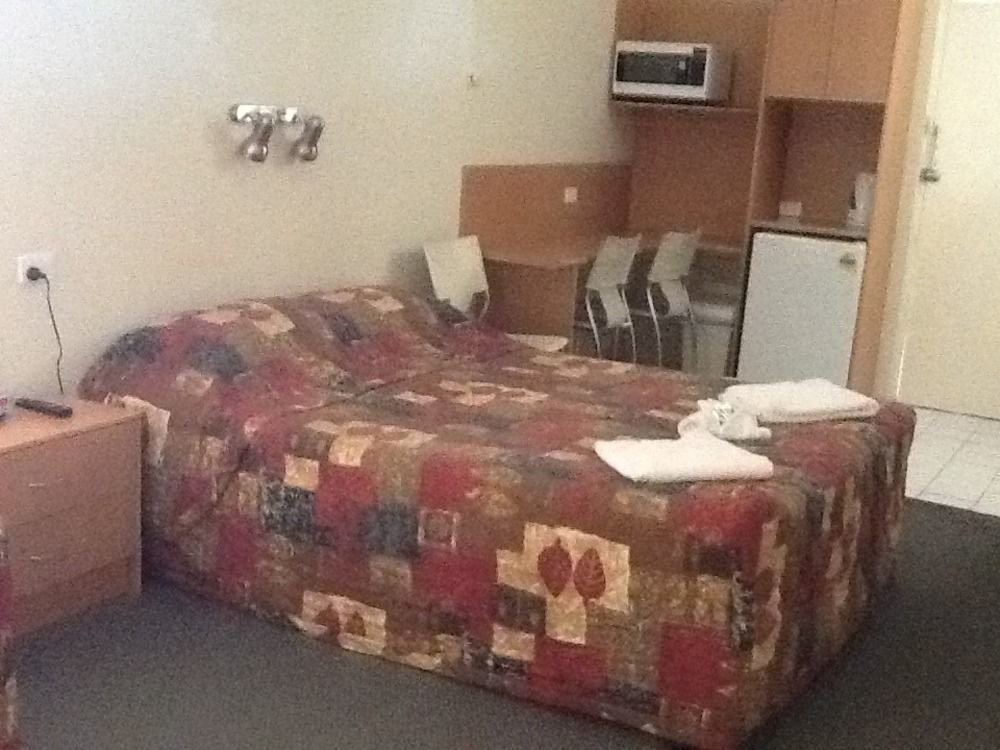 Motel Riverina Leeton Kültér fotó
