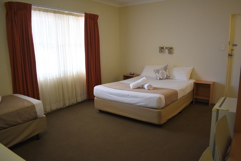 Motel Riverina Leeton Kültér fotó
