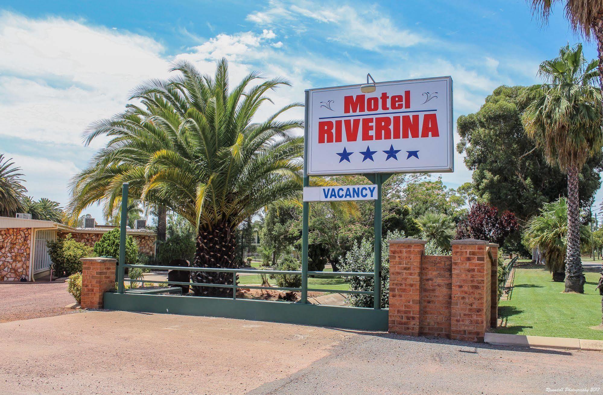 Motel Riverina Leeton Kültér fotó